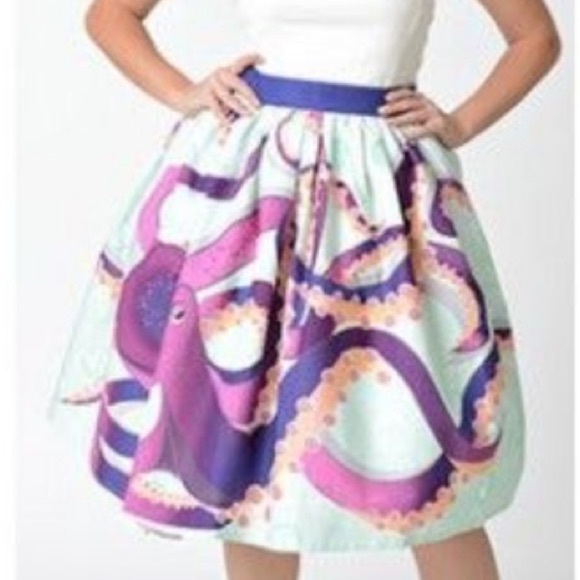 Unique Vintage 1950s Style High Waist Purple Octopus Skirt - Picture 4 of 4